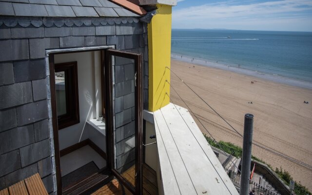 The Nest - 1 Bedroom Apartment - Tenby