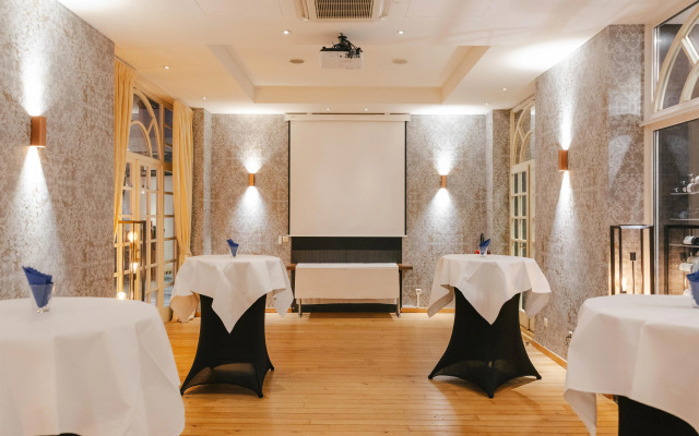 Radisson Blu Balmoral Hotel, Spa