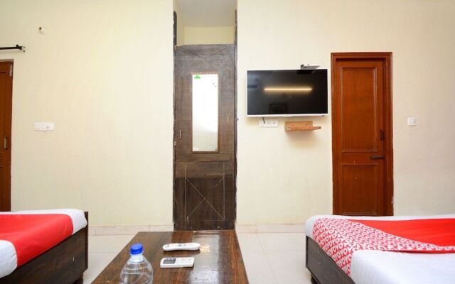 OYO 4894 Hotel The Diamond Chandigarh