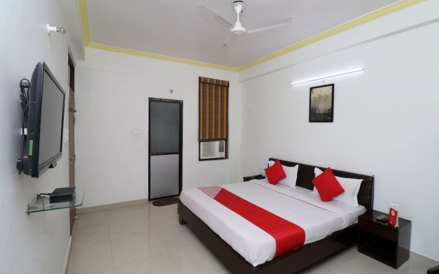 Collection O 80995 Hotel Dev Residency
