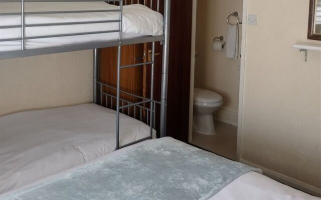 Thorncliffe Hotel