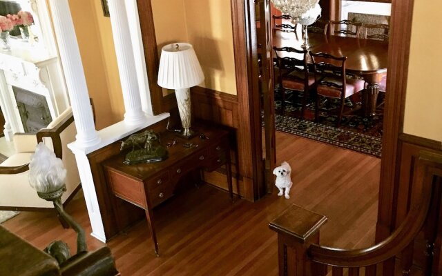 1000 Islands B&B – The Bulloch House