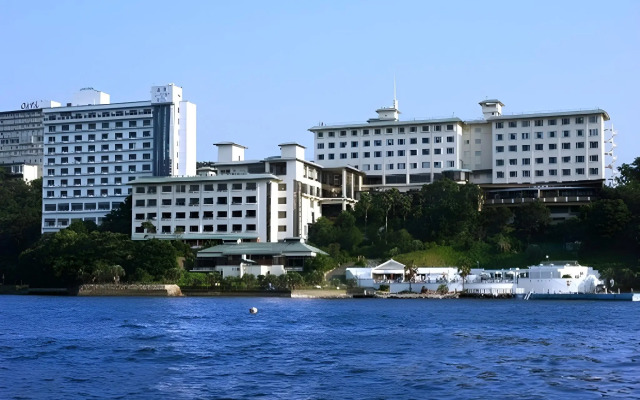 Toba Seaside Hotel