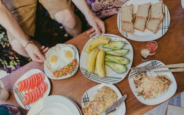 Steven and Dayness homestay