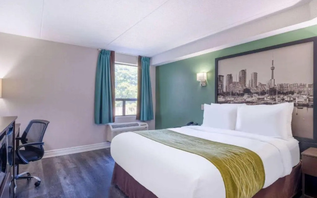 Super 8 Toronto East ON