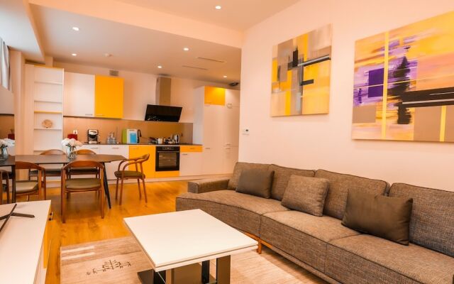 May Seven Service Apartment