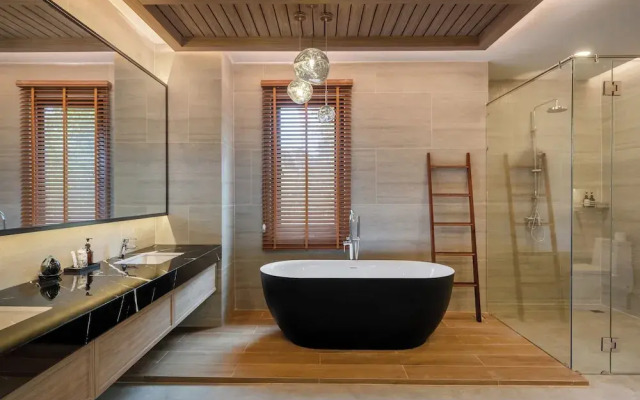 Mövenpick Pool Villa 6BR