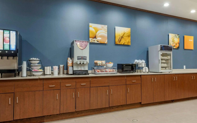 Comfort Inn and Suites