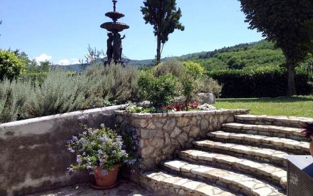 Welcome to Lush Tuscany and Beautiful Villa Adriano