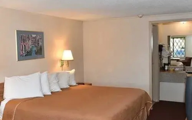 Rodeway Inn