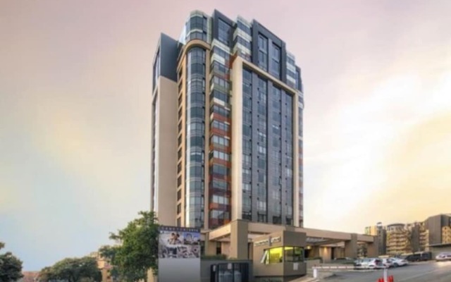 Sandton Skye Apartment - 616