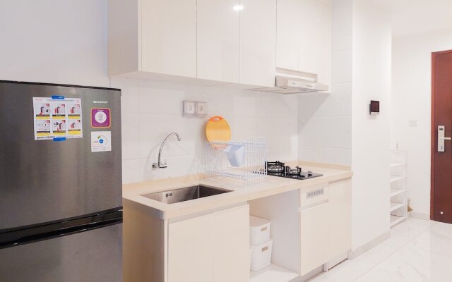 Comfort Living 2Br At Sky House Bsd Apartment