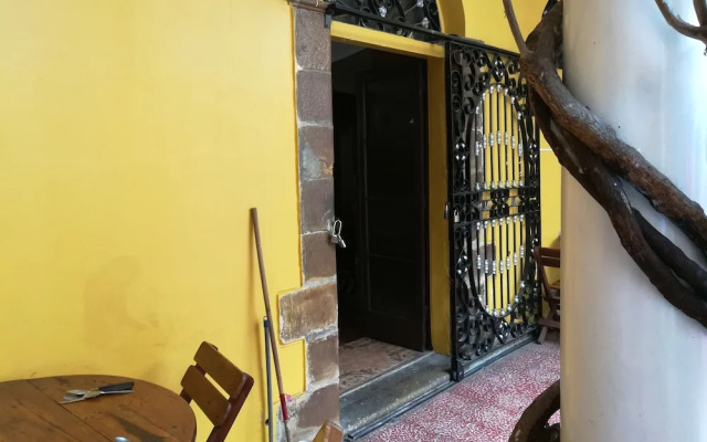 Colors House Hostel