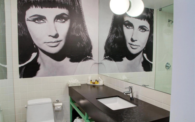 The Hollywood Franklin Hotel near Universal Studios