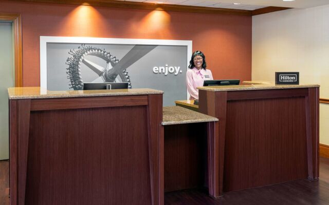 Hampton Inn Springfield South Enfield