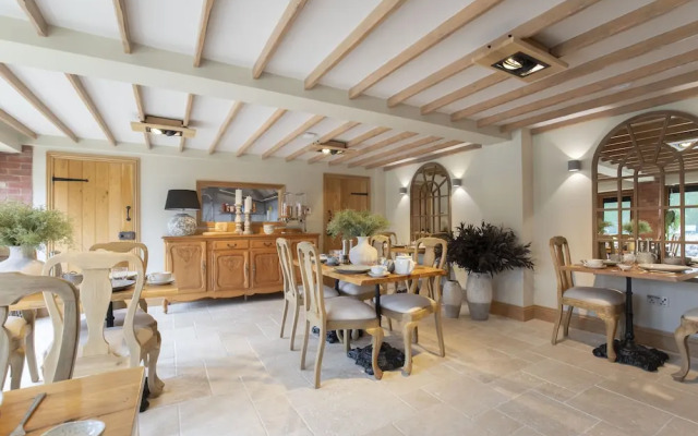 Stable Lodge Boutique B&B