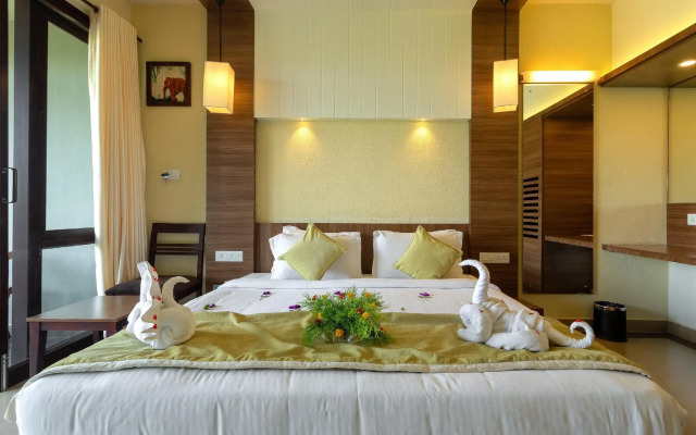 The Mountain Courtyard Thekady