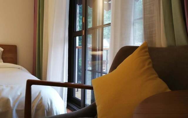 Artistic Conception Yard