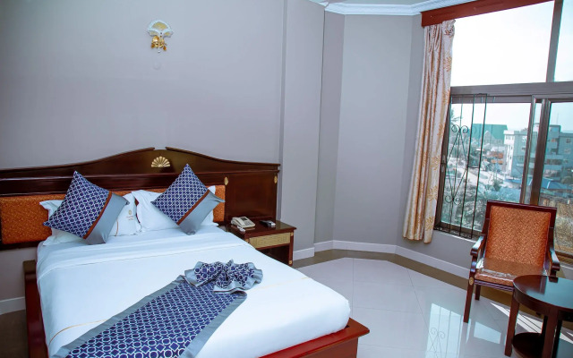 Greenlight Hotel