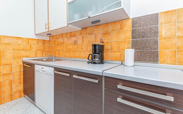 Nice Home in Betina With Wifi and 2 Bedrooms