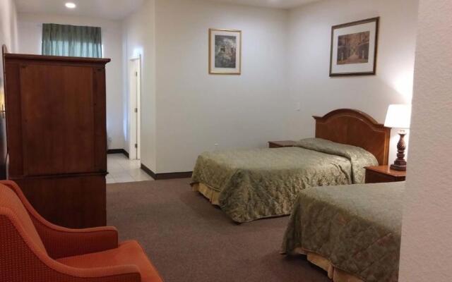 Country Regency Inn & Suites
