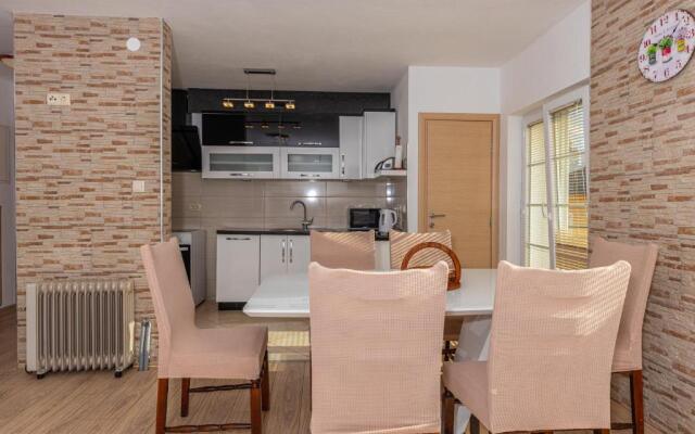Apartments Sare