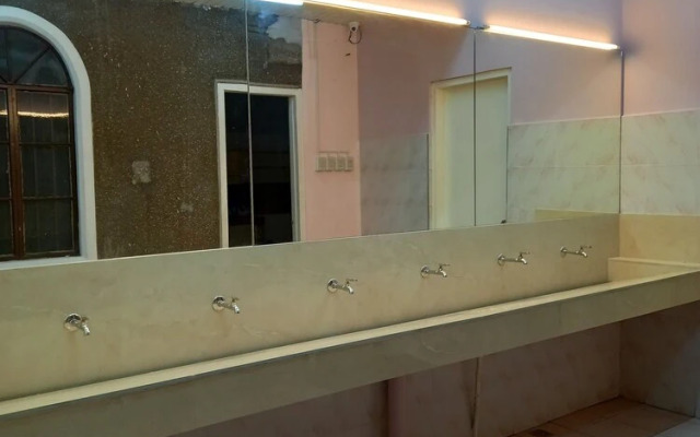Mang Ben Dormitory - Kaliraya QC - Hostel