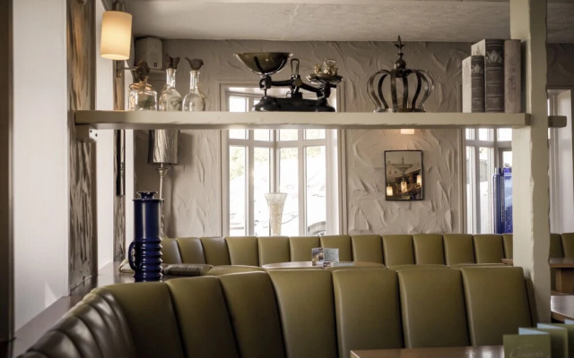 Shard Riverside Hotel, Bar & Restaurant