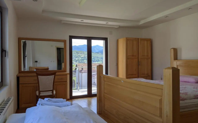 Hotel and Restaurant Abas