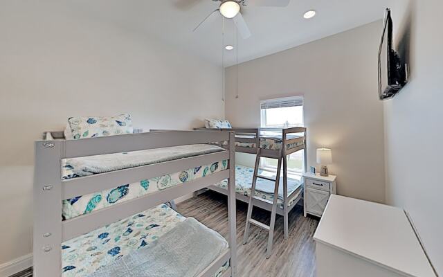 110nnaut 2 Bedroom Home