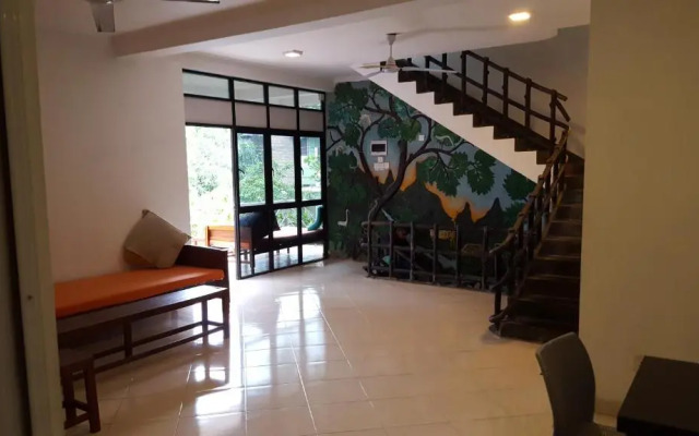 The backpack hub at weligama
