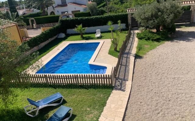 AME57 Preciosa Villa Con Piscina 10 pax