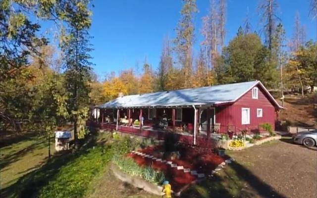 Yosemite Paradise Inn