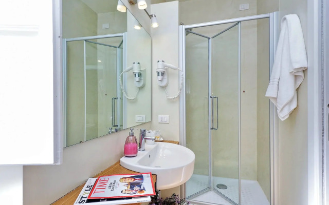 Amaranto Romano Hotel