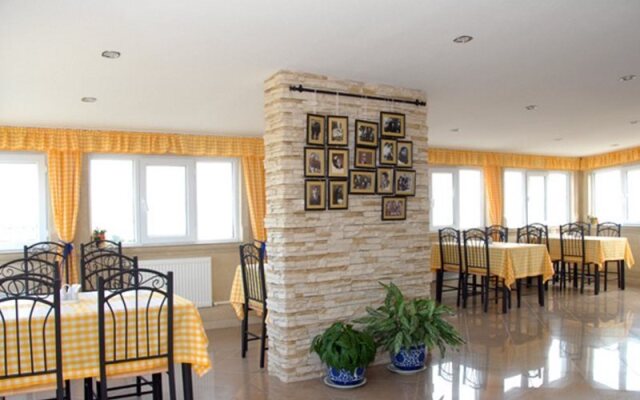 Buta Hotel