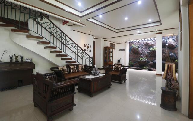 RedDoorz Syariah near Gelora Delta Sidoarjo