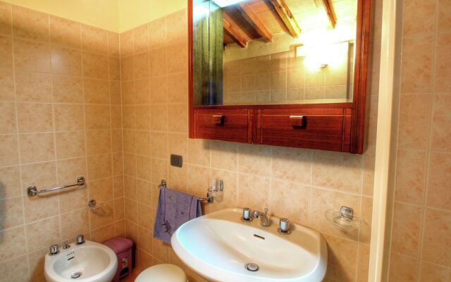 Spacious Holiday Home in Bucine With Pool