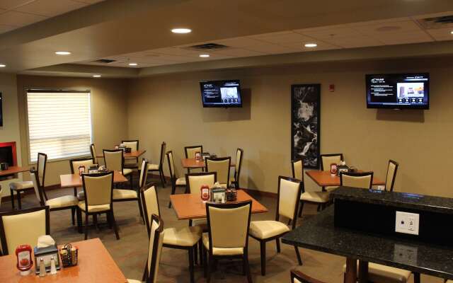 Best Western Plus Service Inn & Suites