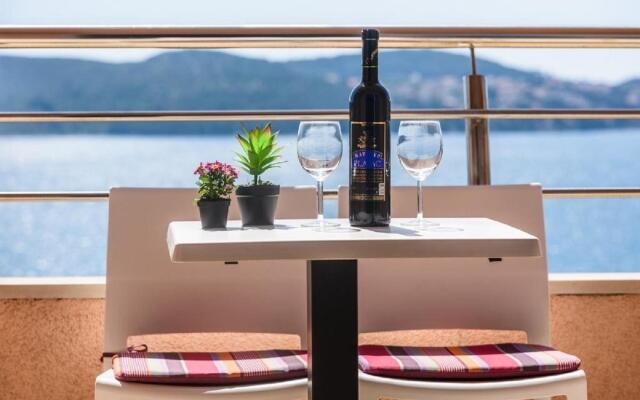 Maša - Modern sea View Apartment - A1