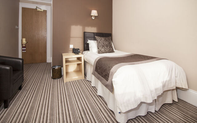 Best Western Burnett Arms Hotel