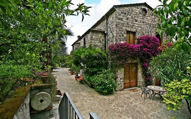 La Neffola Residence