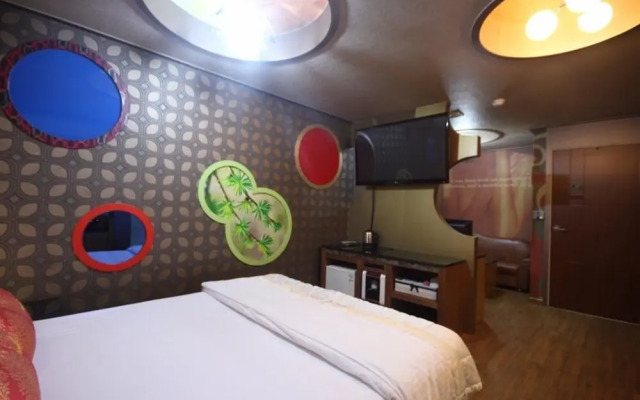 Busan Station BT Hotel