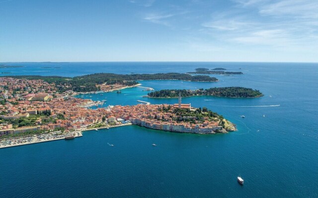 Amazing Home in Rovinj With Wifi and 2 Bedrooms