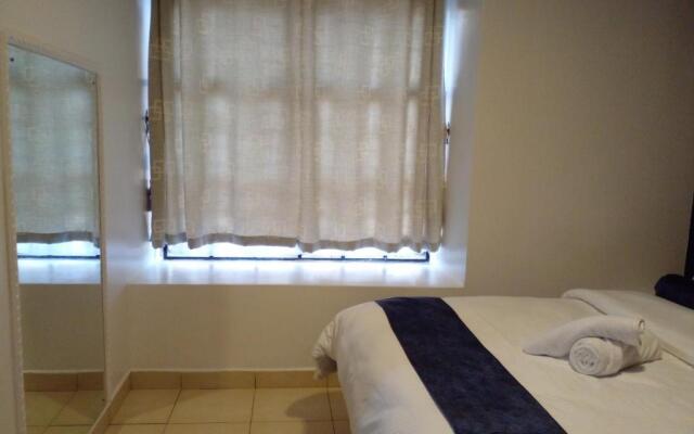 Lovely 1 bedroom condo at Greatwall Gardens