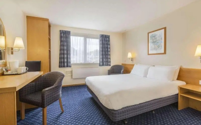 Days Inn Magor