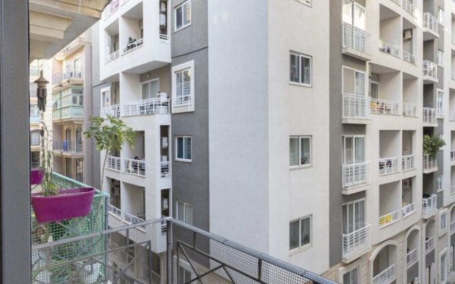 Sliema 2 Bedroom Apartment-hosted by Sweetstay