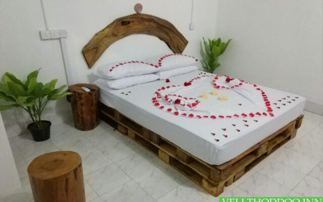 Veli Thoddoo Inn