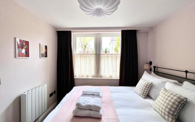Redland Suites - Apartment 2