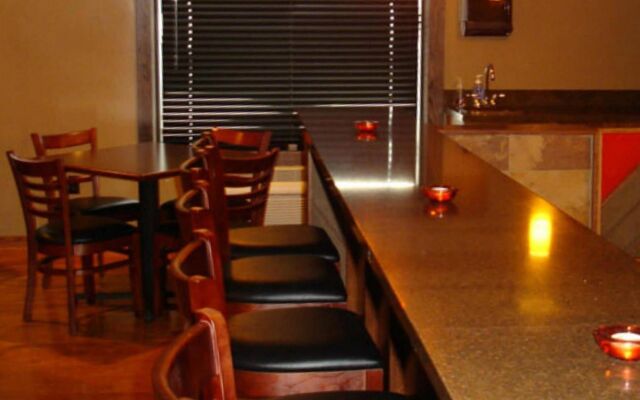 Red River Inn and Suites Fargo