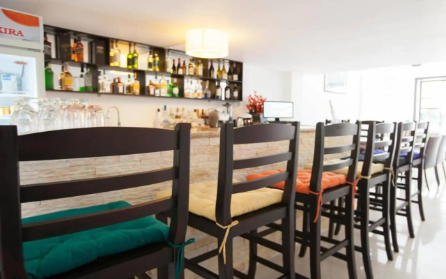 HomeFeel CS Hotel